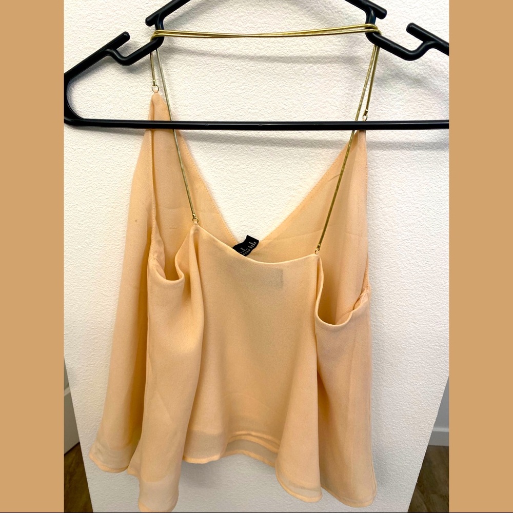 H&M Flowy Top! - Picture 2 of 3